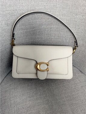 Coach Chalk tabby Leather Shoulder bag